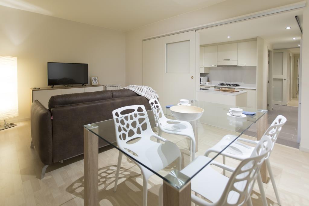 Bravissimo Cort Reial-3A Apartment Girona Luaran gambar
